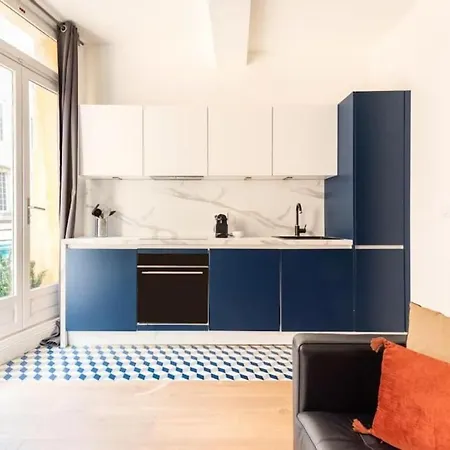 Standing Plein Centre Aix Apartment