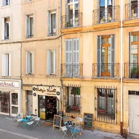 Apartment Standing Plein Centre Aix Aix-en-Provence